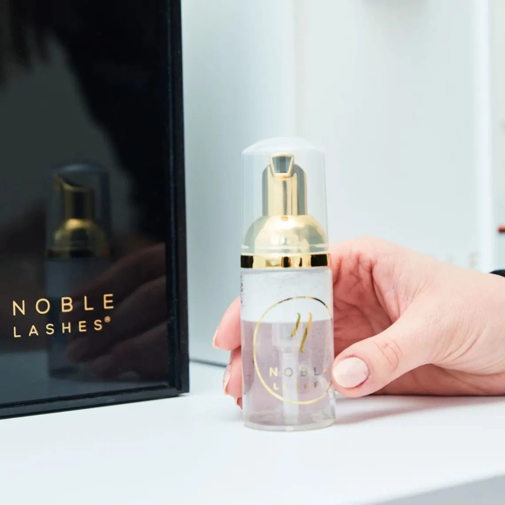 Noble Lashes Contenant moussant pour shampooing pour cils 30 ml